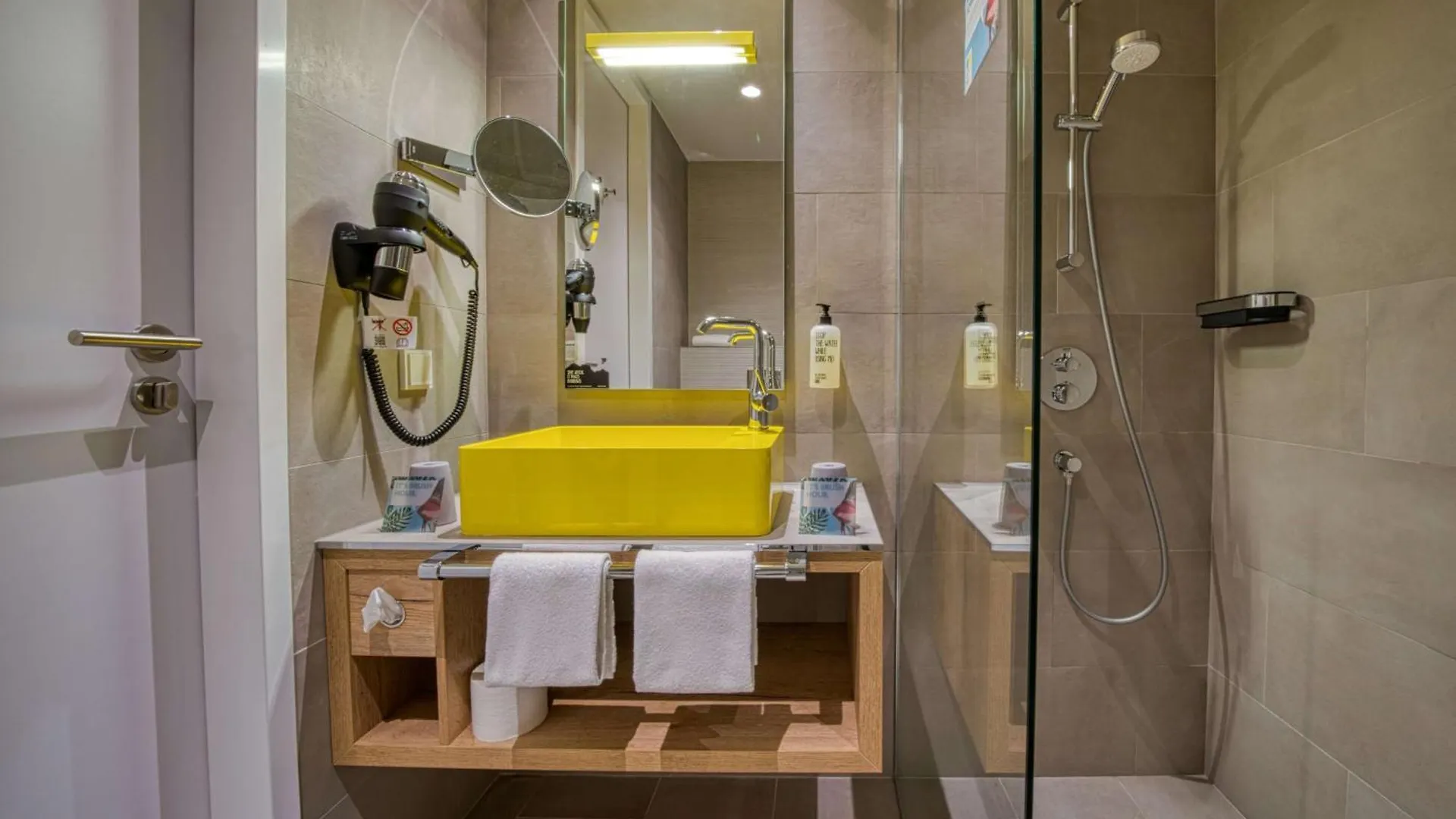 ****  Vienna House Easy By Wyndham Amsterdam Airport Schiphol Hotel Hoofddorp Netherlands